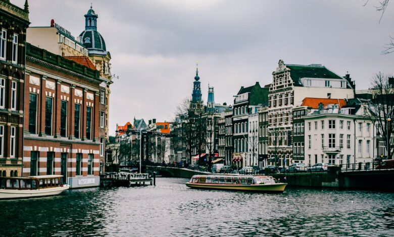 Kijk Binnen in het Huis van Monica Geuze