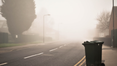 Photo of Slim omgaan met afvalcontainers in een moderne leefomgeving